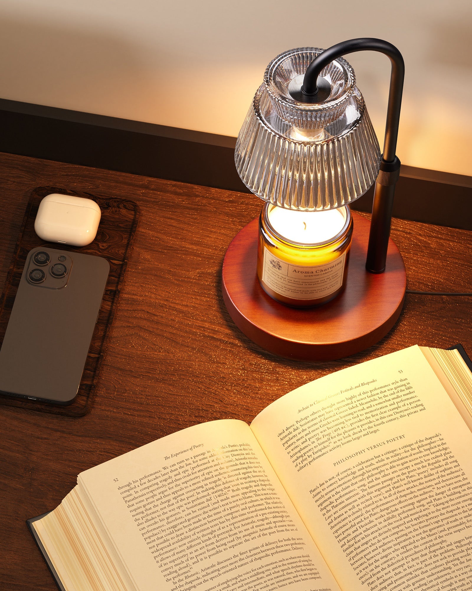 Lisunar candle warmer with gift box white background